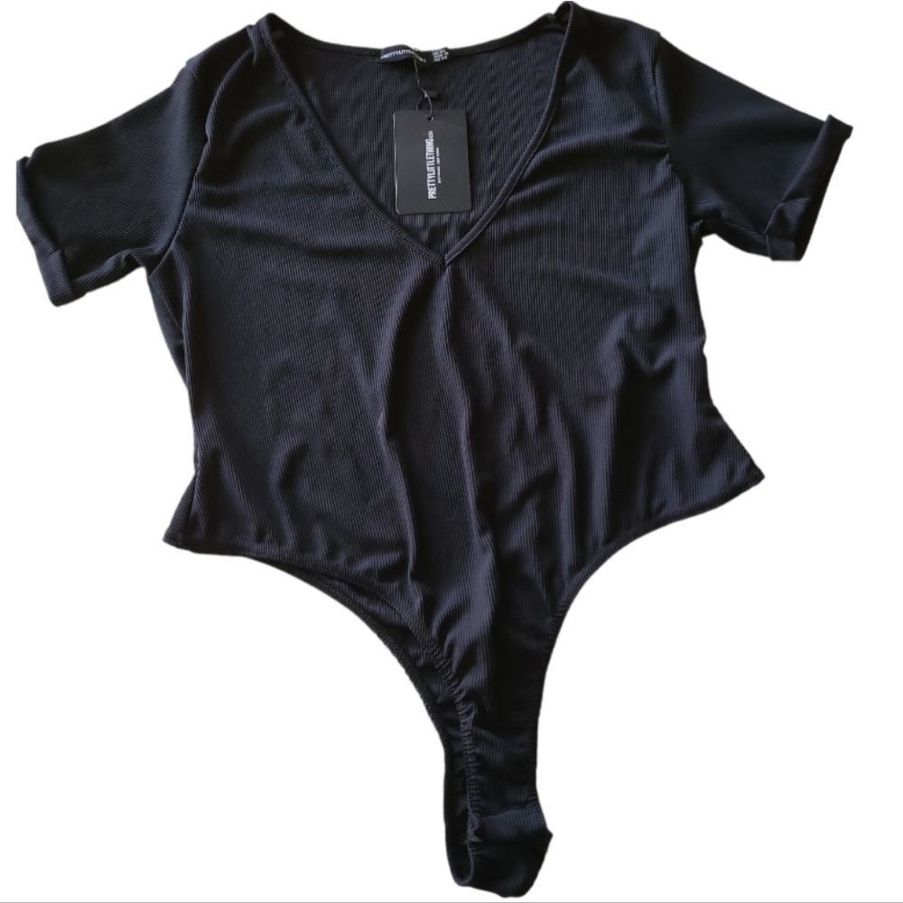 PRETTYLITTLE THING Plus Black‎ Ribbed Plunge Short Sleeve Bodysuit Size 18 NWT - Picture 5 of 11